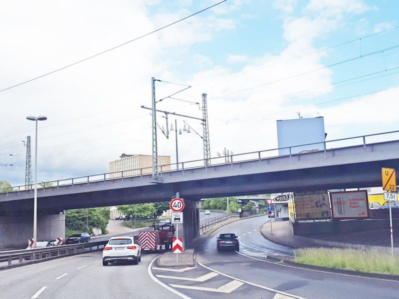 Dammstr. 16  / Si. Karthäuser Str. (B 9)
