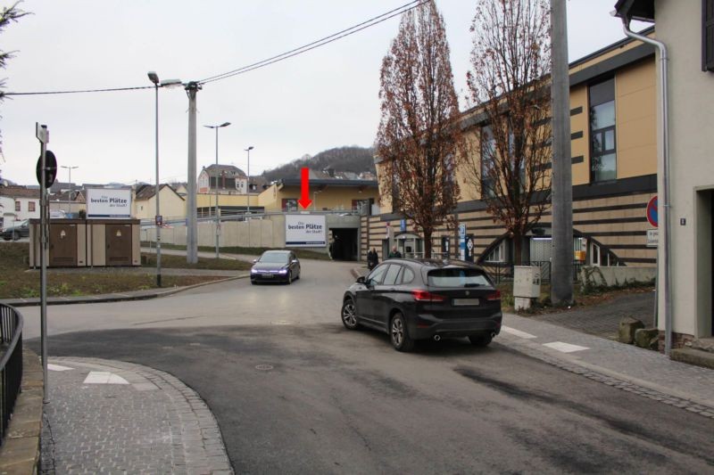 Asbacher Str. 4  / Si. Einf. + Einf. TG