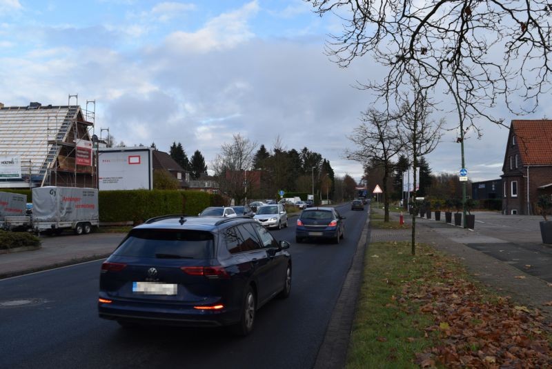 Freiburger Str. 85  neb. ESSO-Tankstelle RS