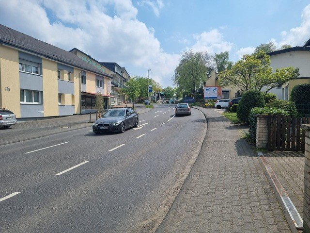 Aegidienberger Str. 63  (B 407) quer VS