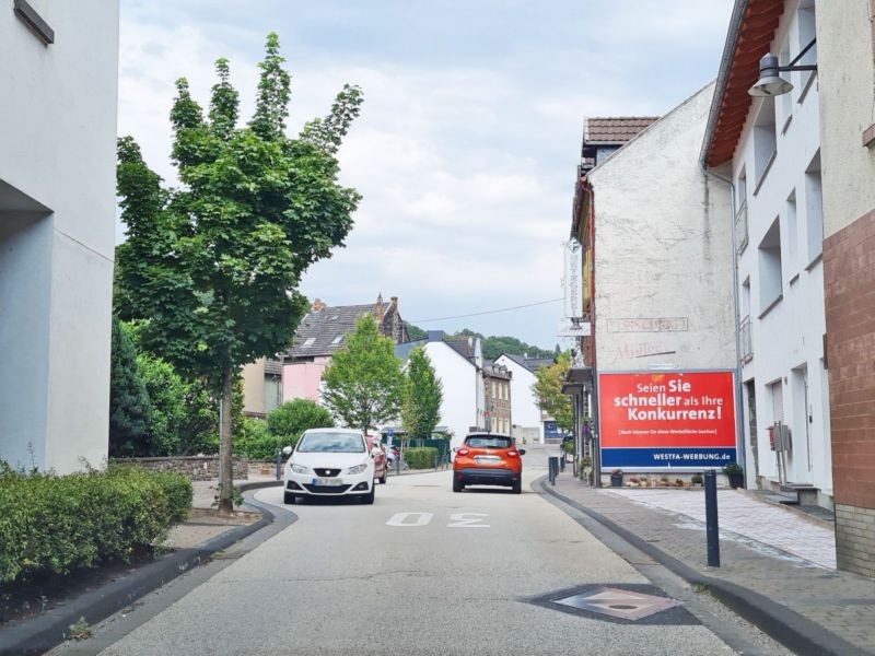 Brohltalstr. 70 (B 412)