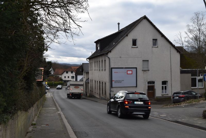 Bahnhofstr. 51  / Im Steinborn quer