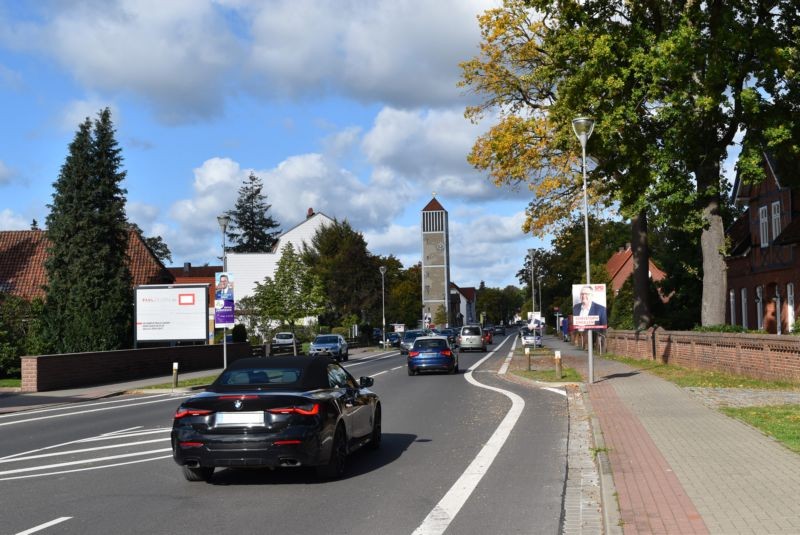 Steinförder Str. 22  / Zuf. REWE RS