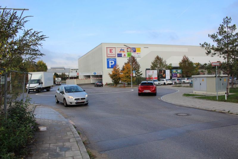 Bunzlauer Platz 5-7  / Einf. EKZ