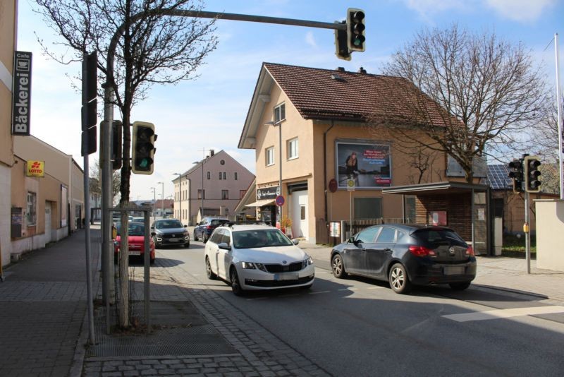 Hauptstr. 7