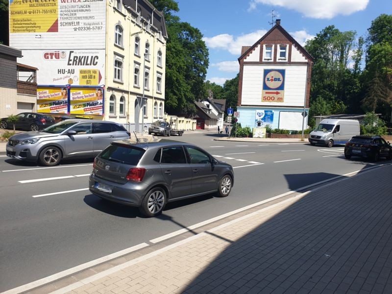 Schachtstr. 1  / Kölner Str. - Si. Kreisel