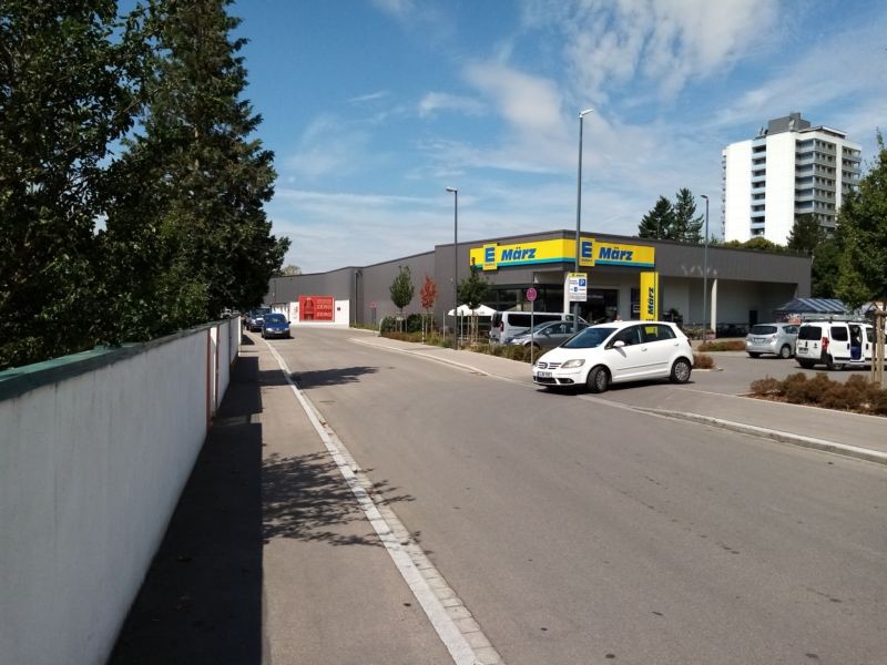 Zaunkönigweg 7  / Einf. EDEKA quer