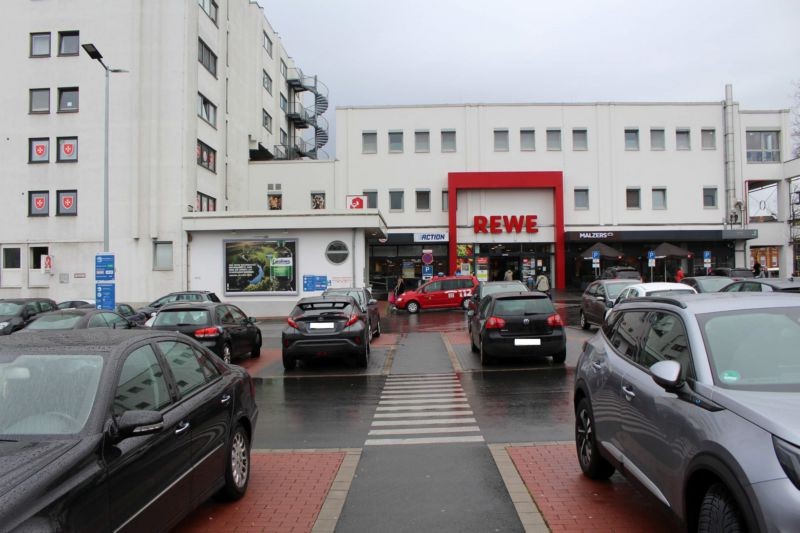 Wilhelmstr. 30 / Sto. 3 li. neb. Eing.