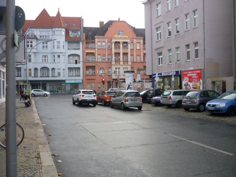 Altonaer Str. 1  / Klosterstr. 12