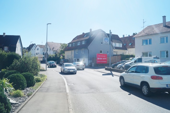 Stettener Hauptstr.  / Hutwiesenweg quer