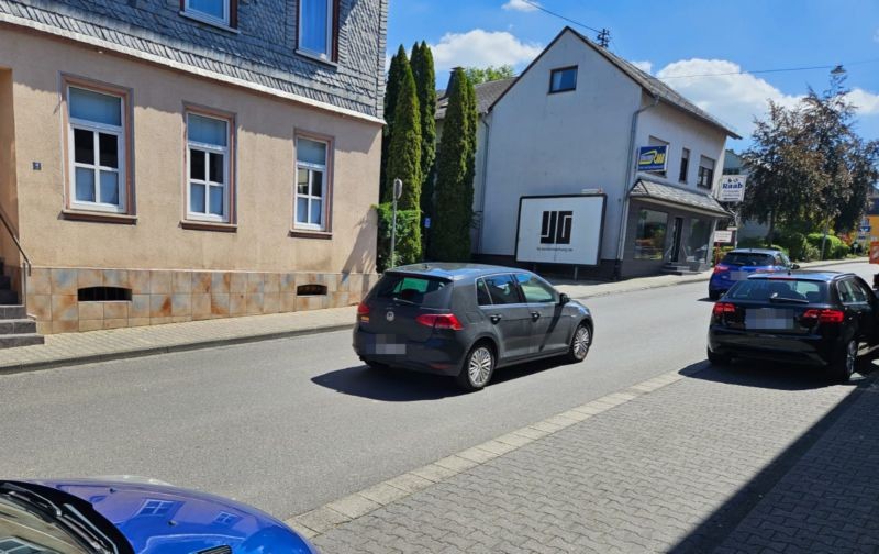 Bahnhofstr. 9