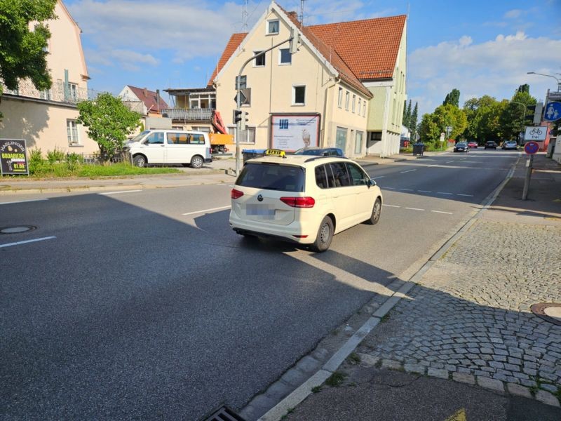 Burgauer Str. 1 (B 300)