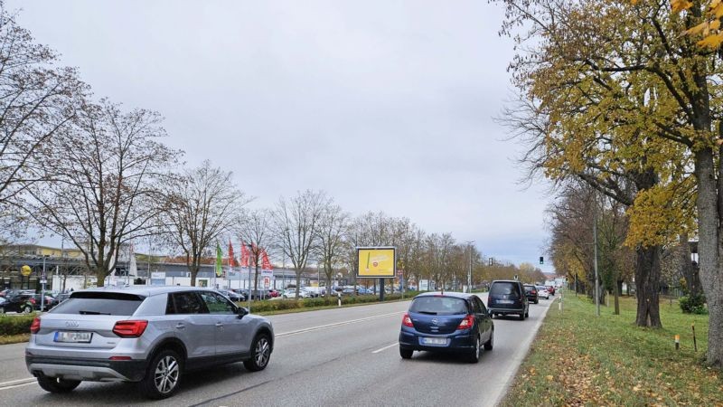 Memmingerstr.  / Höhe Wegenerstr. 7 RS