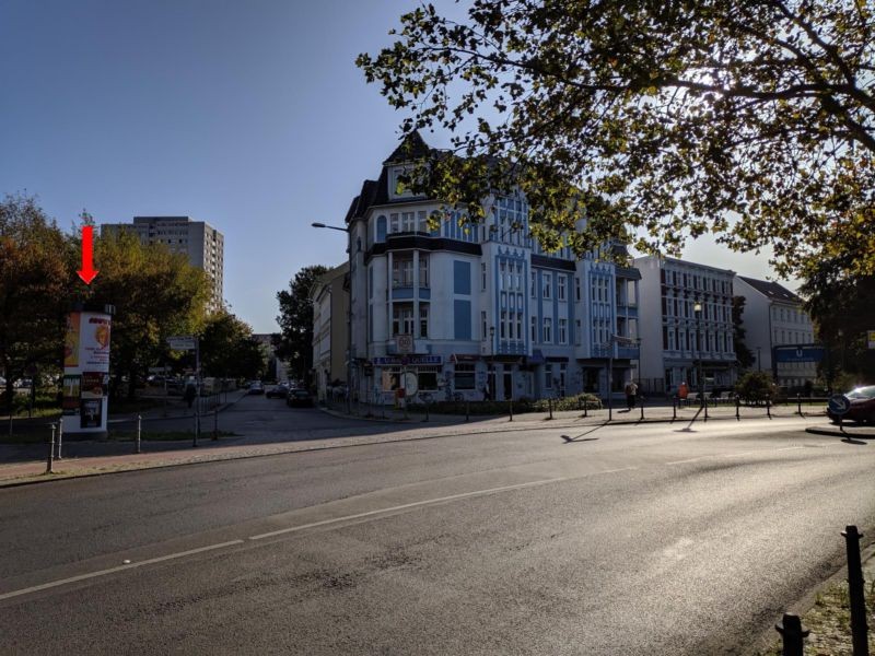 Robert-Uhrig-Str. / Einbecker Str. / U-Bhf. Friedrichsfelde