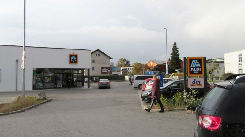 Sömmeringstr. 7 neb. Aldi u. DM