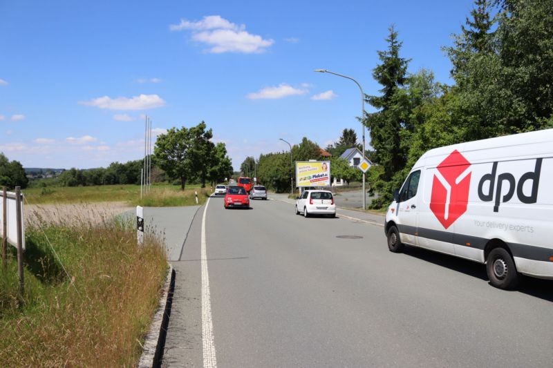 Kirchenlamitzer Str.  / Tulpenweg 2 VS