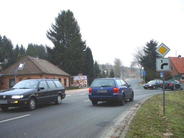 Dorfstr. 2 / Steinbecker Str.