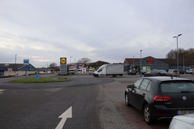 In der Struth 6 / Rewe (PP)
