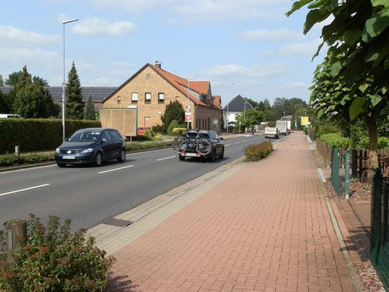 Hauptstr. 74 (B 239) RS
