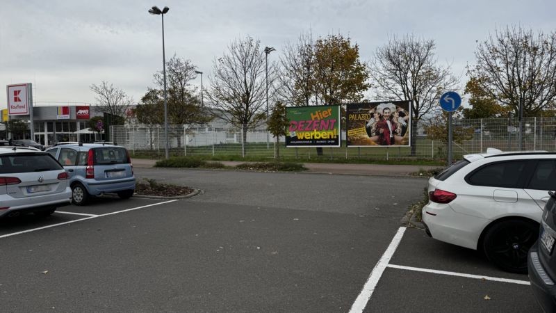 Hans-Böckler-Str. 20 / Kaufland neb. Eing. re.