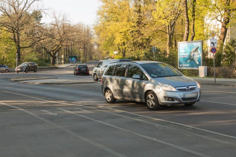 Fürstenwalder Allee   1 li.