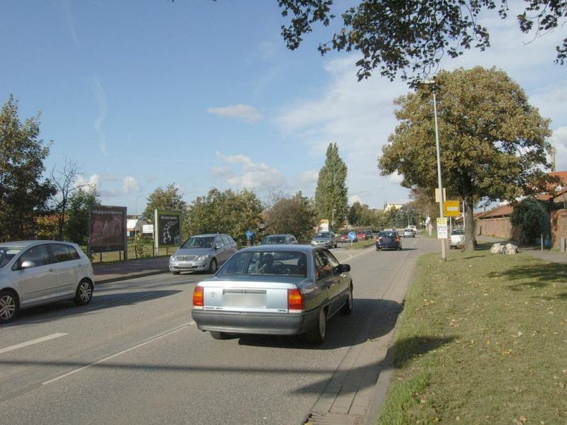 Gernröder Weg saw. vor Neinstedter Feldweg