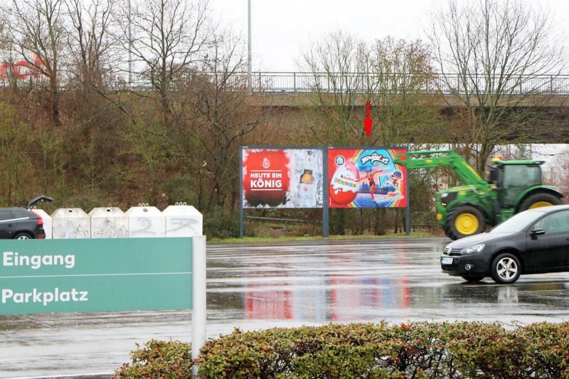 An der Hasenbahn neb. Getränkeshop rechts