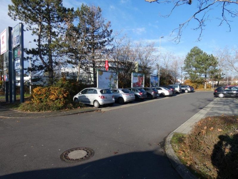 Agnetendorfer Str_Kaufland PP_Einf. re. 4/9