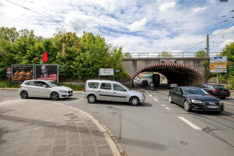 Julius-Lossmann-Str. vor DB- Brücke li.