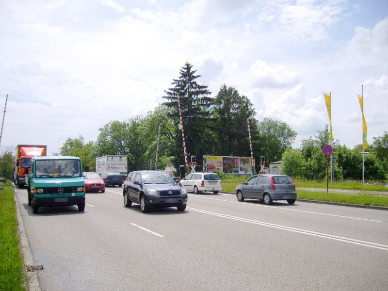 Allgäuer Str./Bahnübergang B300