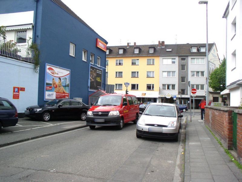 Regensburger Str. Nh. Olpener Str. 114 re.