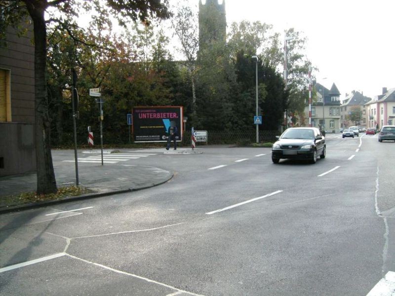 Auf Brühl/Brückenstr. quer