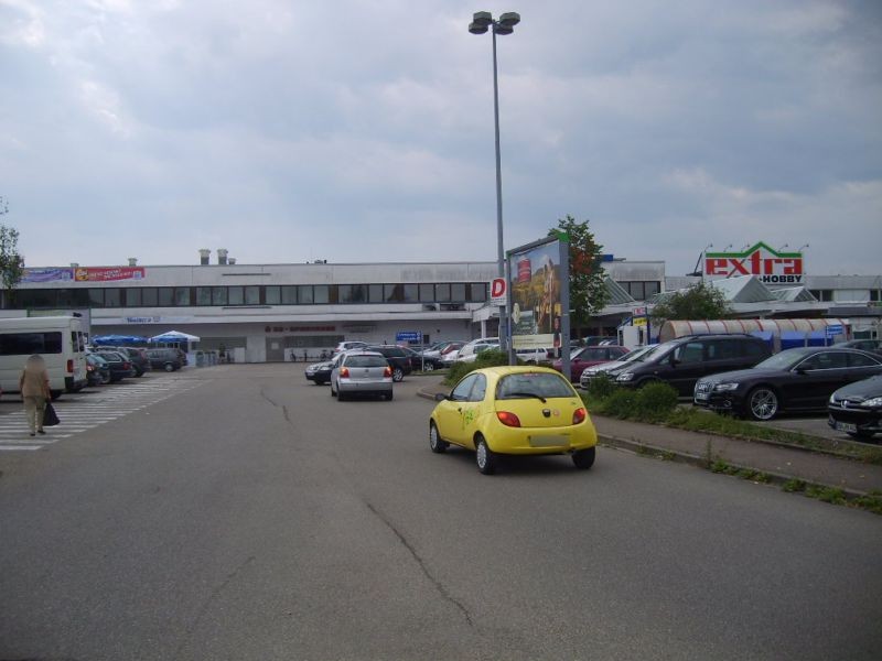 Ludwig-Erhard-Str./Einf. Marktkauf re. VS