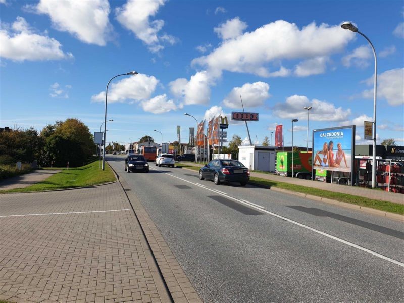 STRELITZER STR. 141 / TEAM TANKSTELLE