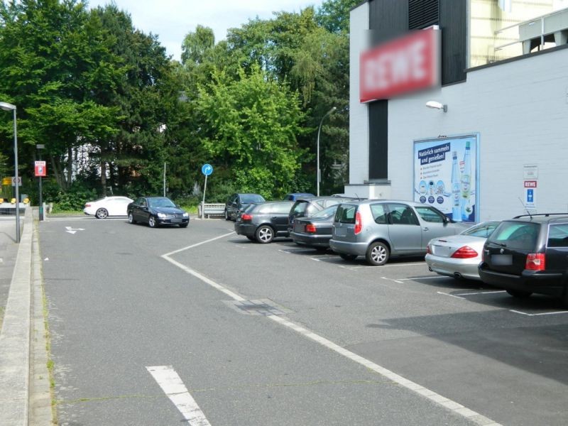 Kasparstr. / Humboldtstr.  131 (REWE Wandtf.)