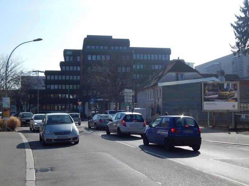 Calwer Str.   5 quer re. geg. Einf. Kaufland