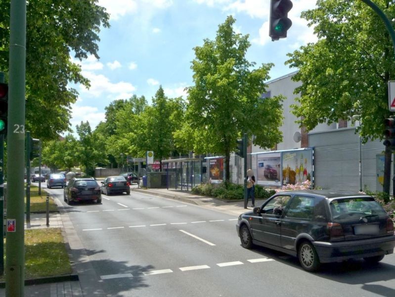 Wilhelm-Nieswandt-Allee   117 (Zuf.REWE b.Hst.re.)