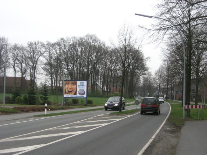 Berliner Ring 40 (Lidl quer li.Si.Brockhäger Str.)