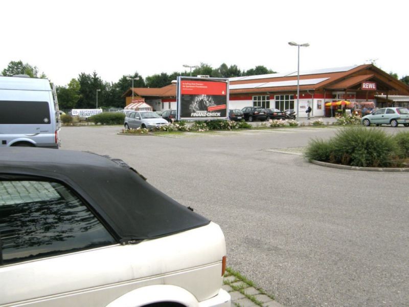 Habichtstr.   3/REWE re. v. Eing. RS