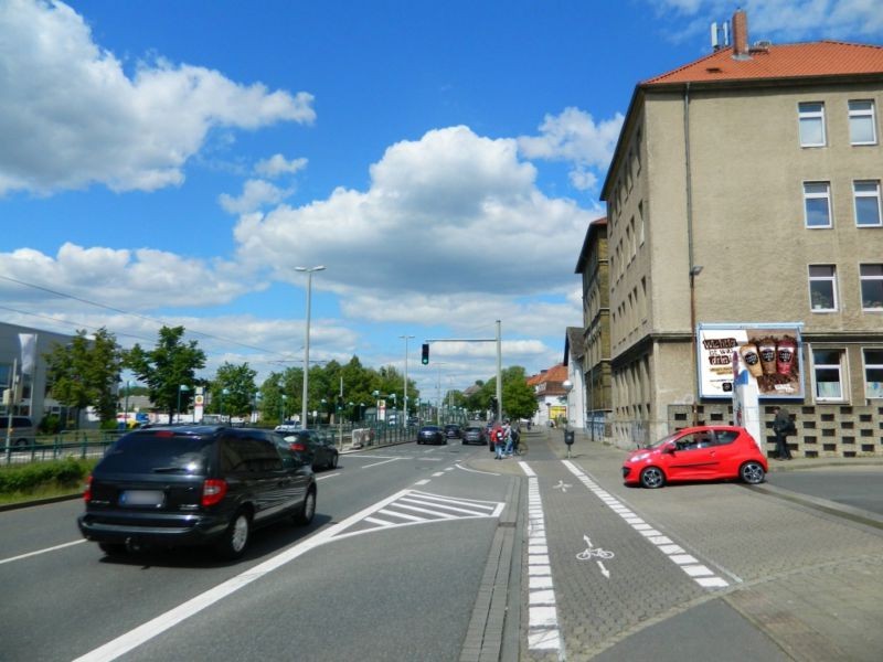 Hamburger Str. 247/Zuf. Kaufland quer li.