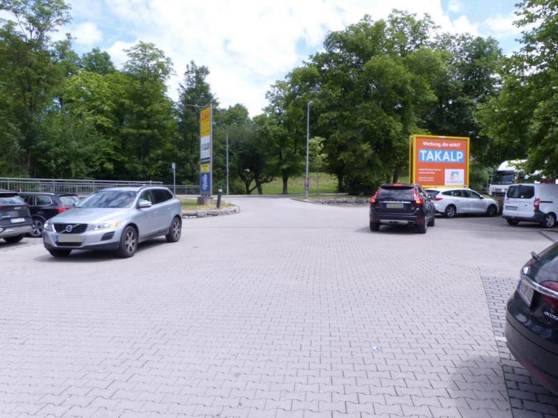 Sachsenkamer Str.   3/Einf. Netto