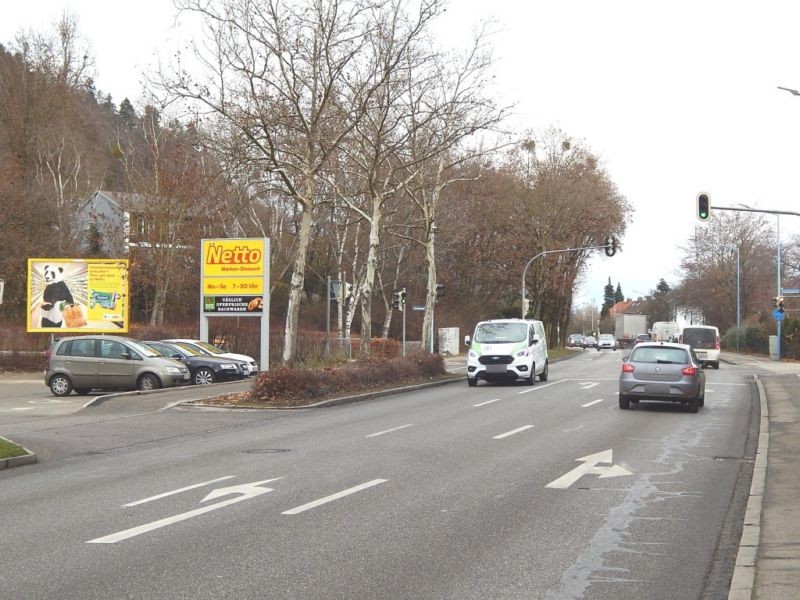 Burgkirchener Str.  62/Netto Si. Str. quer