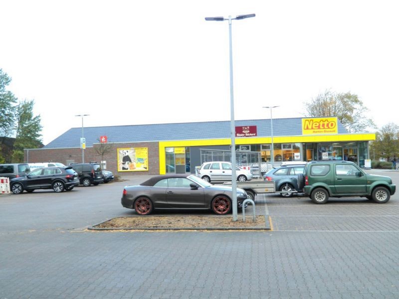 Alter Husumer Weg 258 li. neb. Eing. Netto