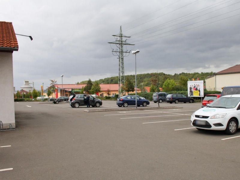 Dreisener Str.  45 geg. li./Eing. Netto