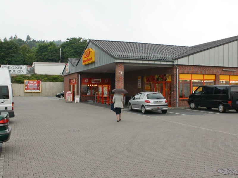 Wiesbadener Str.  71b/Einf. Netto