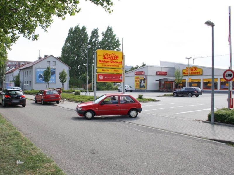 Neureuter Str.  45 (B36)/Eing. Netto