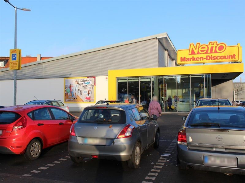 Schönberger Str.  44/Eing. Netto