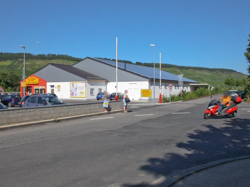 Industriestr.   1b/Eing. Netto