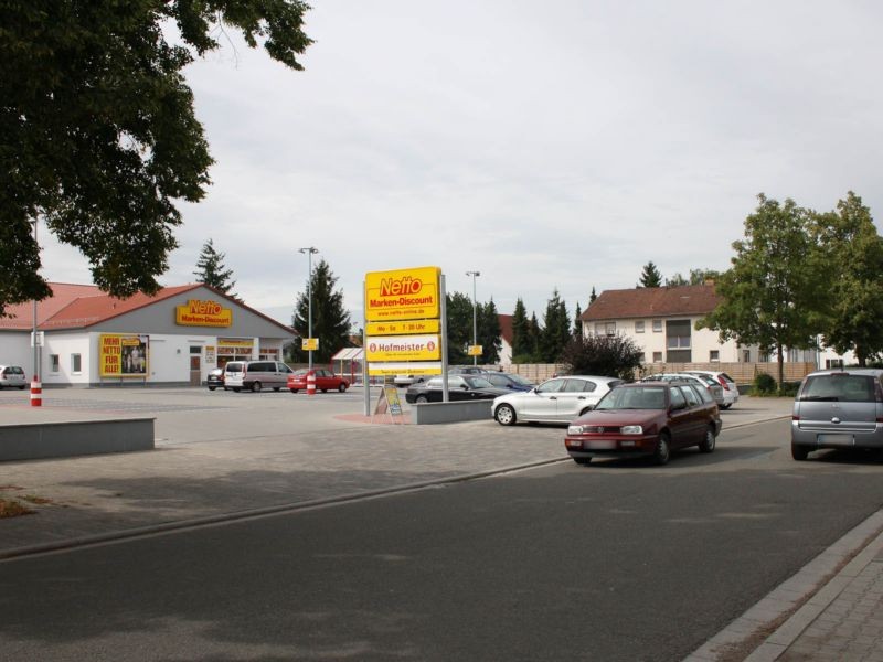 Ernst-Ludwig-Str.  83/Eing. Netto