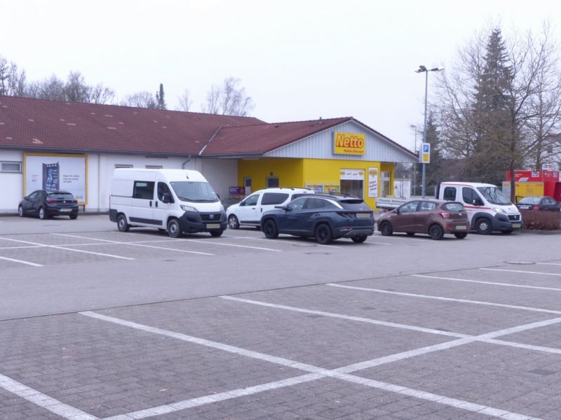 Bobinger Str.  37/Eing. li. Netto